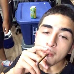 Meet your Posher, Carlos